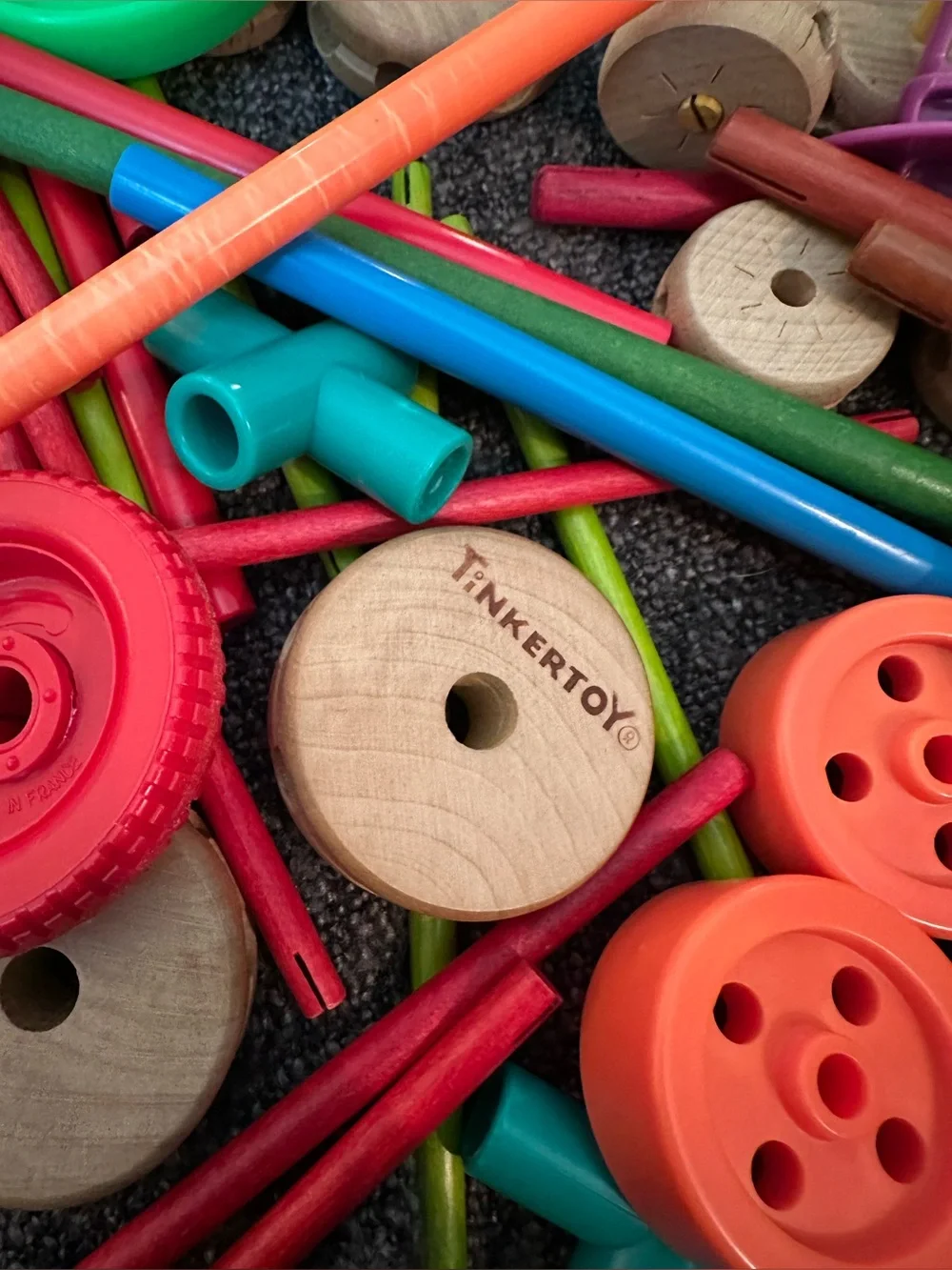 Tinker toys • Jumbo set • wooden and plastic • kids